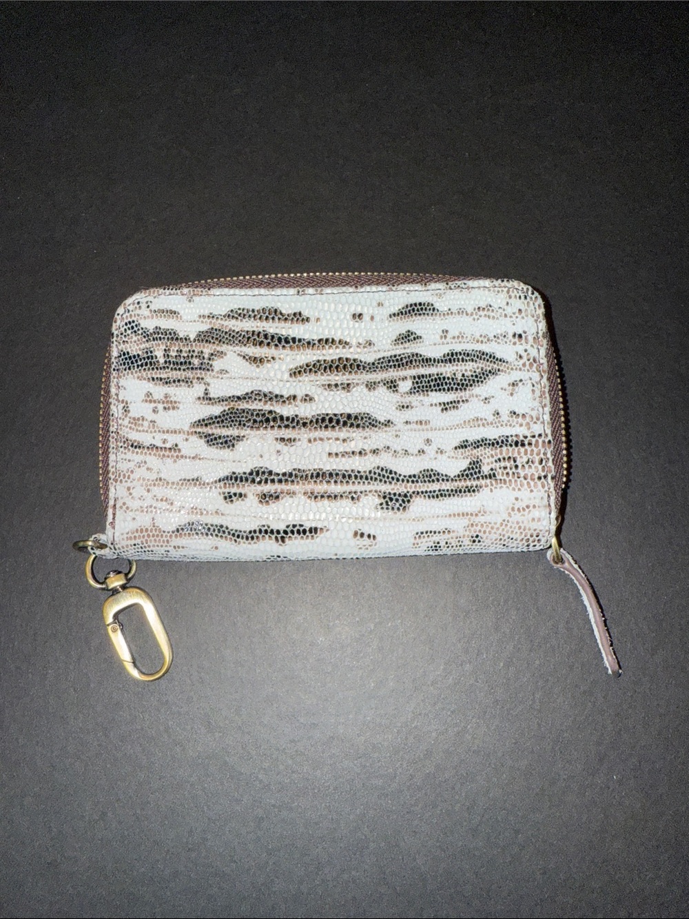 Hobo International Zip Card Wallet